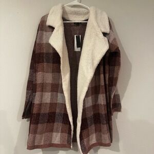 NWT Maroon buffalo check w/white Sherpa lining the long cardigan size large.